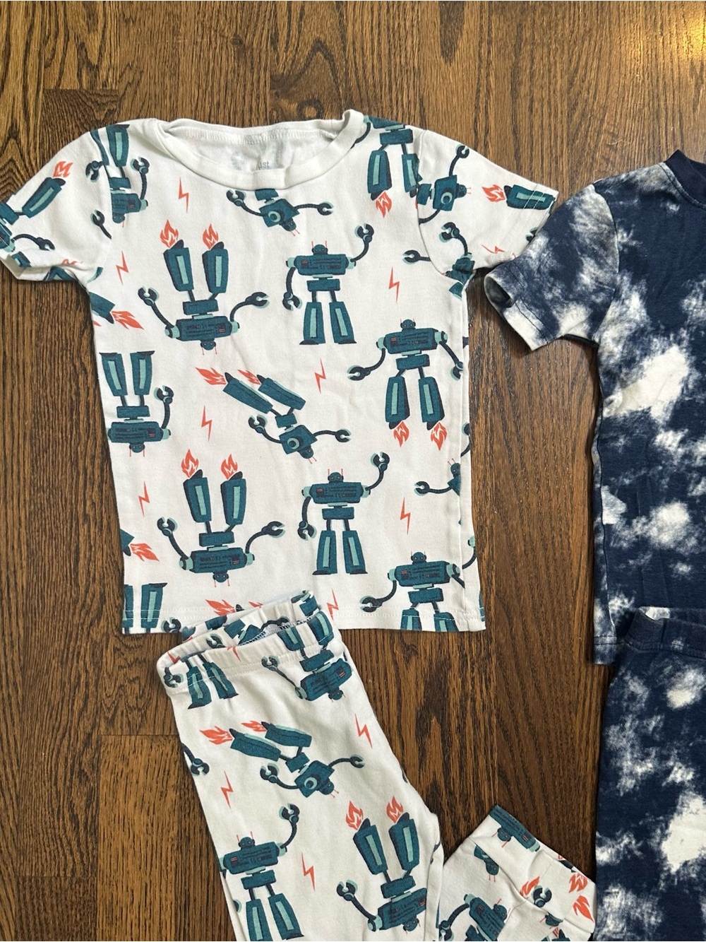 Carters PJs - Picture 3 of 3